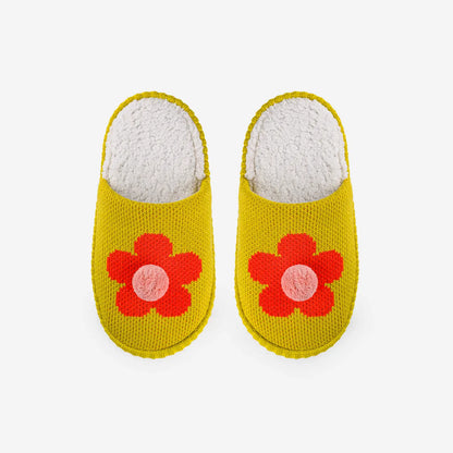 Flower Pom Slide Knit Slippers