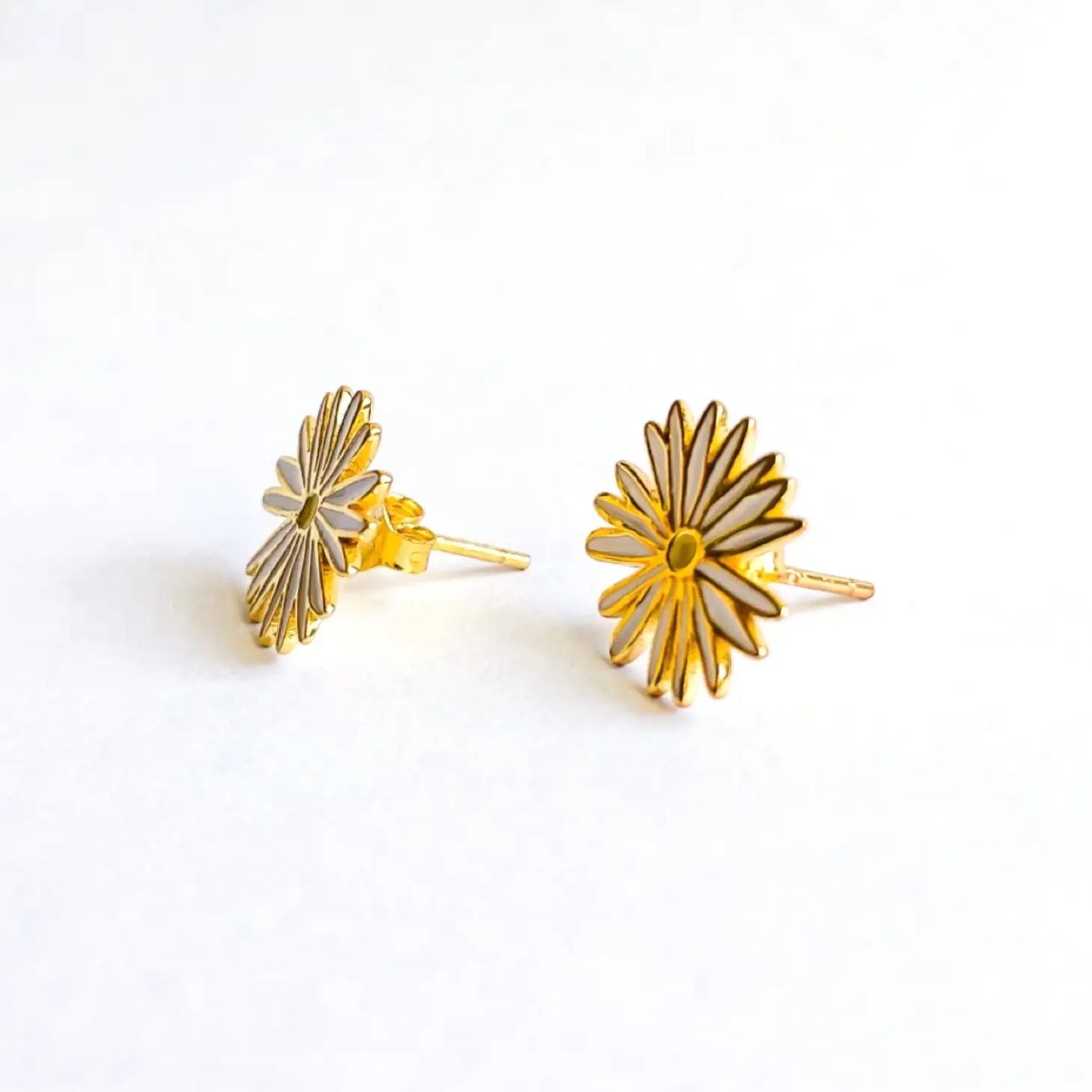 Daisy Flower Enamel Earrings